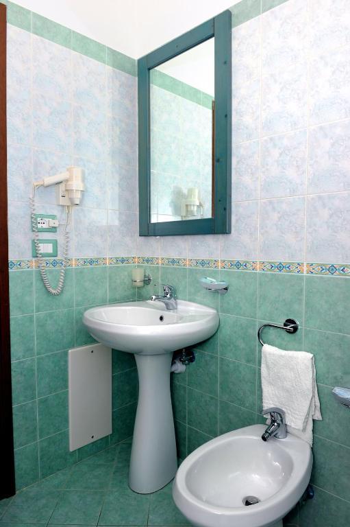 Hotel La Ninfea Ίσκια Δωμάτιο φωτογραφία