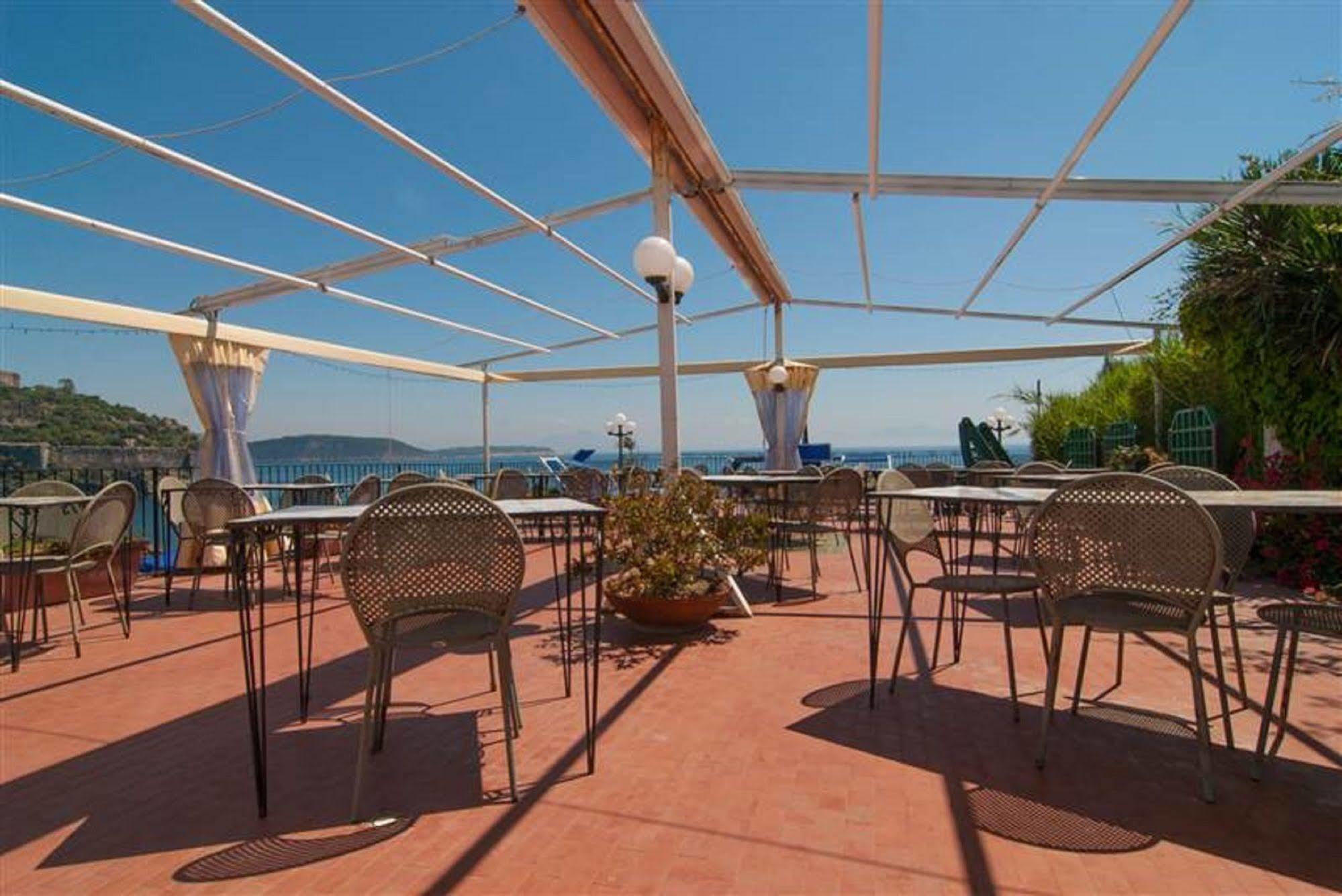 Hotel La Ninfea Ίσκια Εξωτερικό φωτογραφία