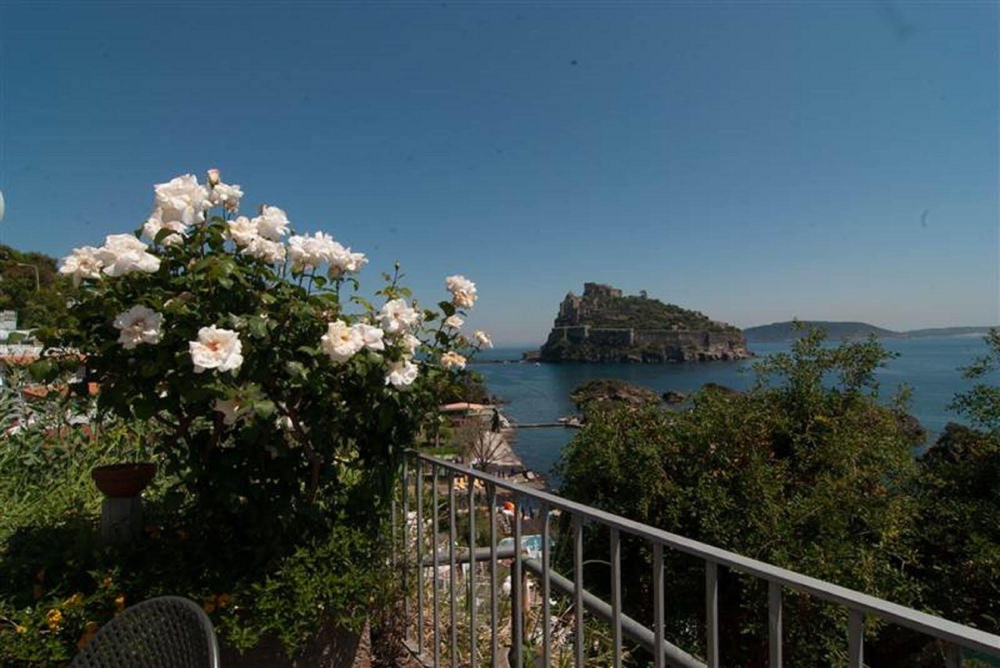 Hotel La Ninfea Ίσκια Εξωτερικό φωτογραφία